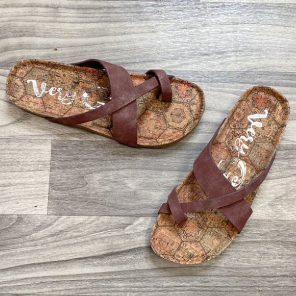 New Gypsy Jazz Toe Strap Sandals - Better Be Me, Wine With Soft Metallic Shimmer - Picture 1 of 7